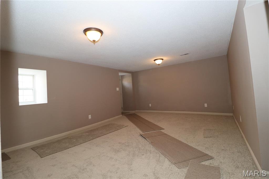 1205 East 4th Street Alton, IL 62002 - Photo 2 of 24