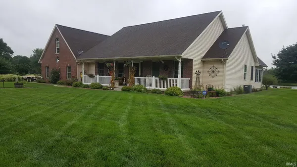 $469,900 | 3572 Highway 10, Lake Village, IN 46349