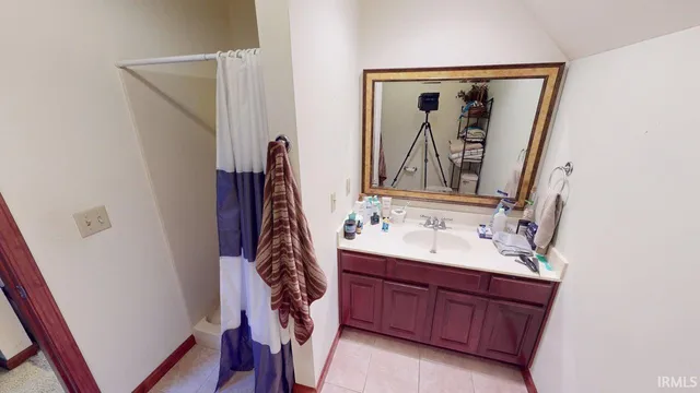 $479,900 | 3572 Highway 10, Lake Village, IN 46349