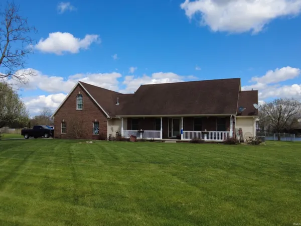 $469,900 | 3572 Highway 10, Lake Village, IN 46349