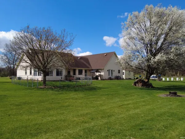 $469,900 | 3572 Highway 10, Lake Village, IN 46349