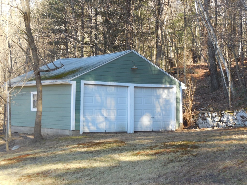 436 Rock Valley Road Holyoke, MA 01040 - Photo 16 of 18