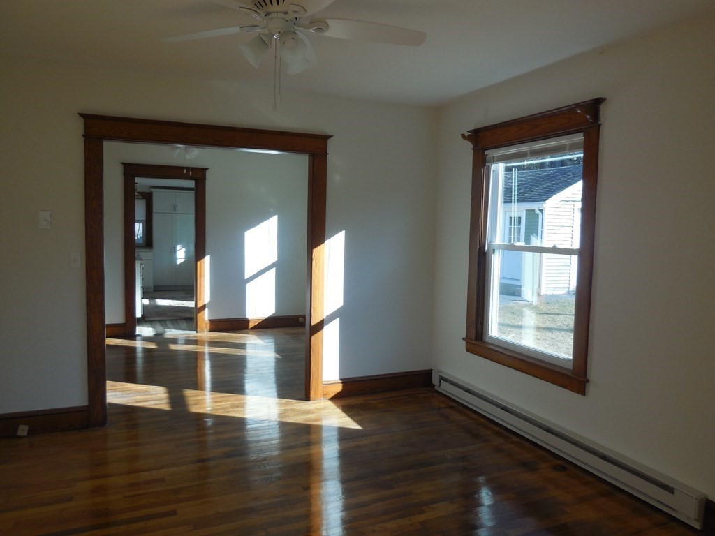436 Rock Valley Road Holyoke, MA 01040 - Photo 5 of 18