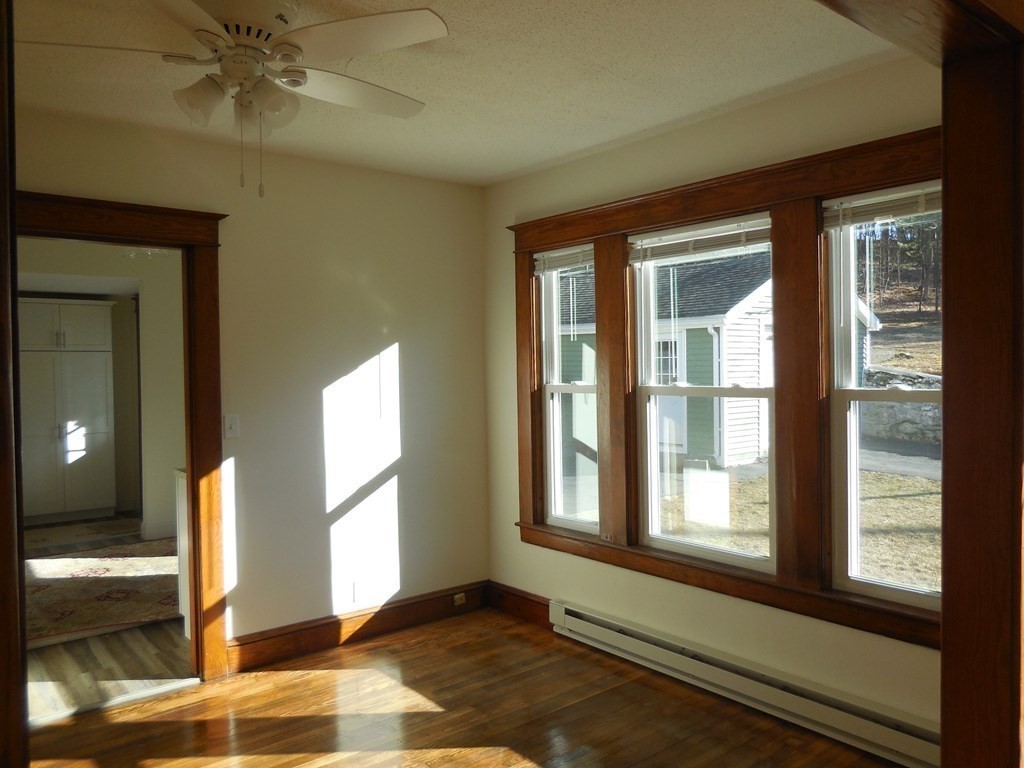 436 Rock Valley Road Holyoke, MA 01040 - Photo 7 of 18