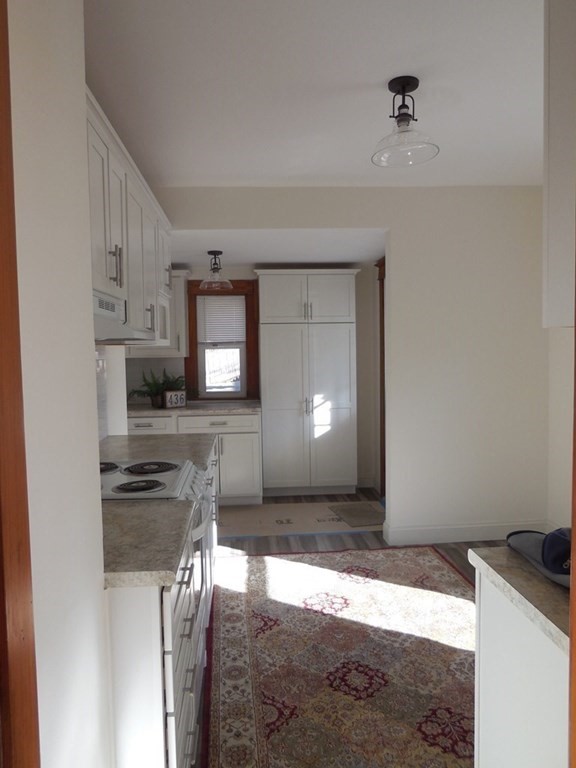 436 Rock Valley Road Holyoke, MA 01040 - Photo 9 of 18