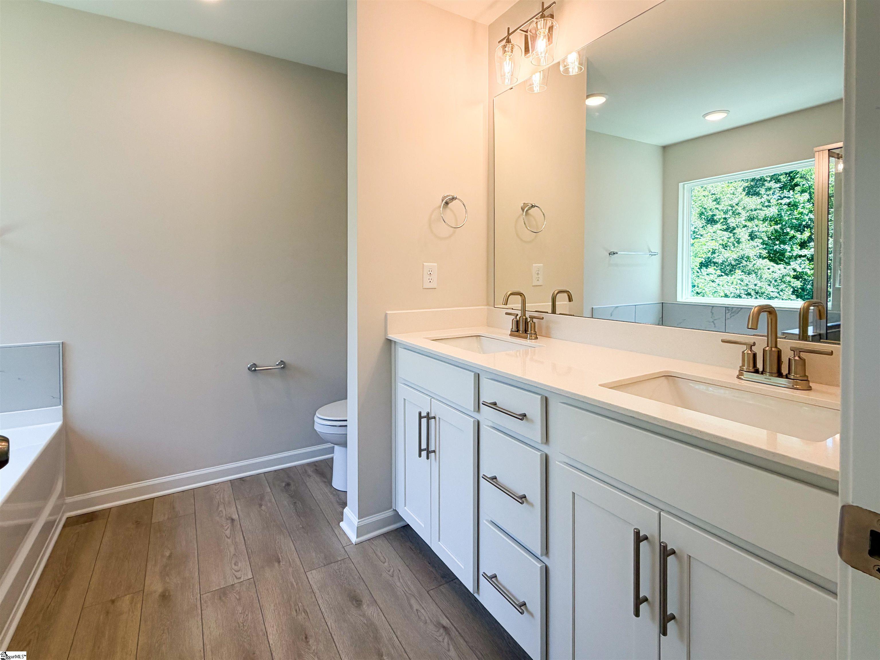 619 Autumn Lake Road Simpsonville, SC 29681 - Photo 18 of 22 Gallery Image 18