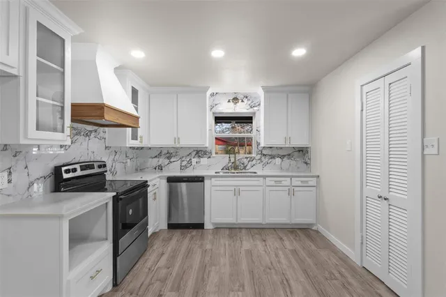 $395,000 | 1917 Windlea Drive, Euless, TX 76040