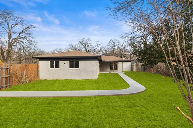 $395,000 | 1917 Windlea Drive, Euless, TX 76040