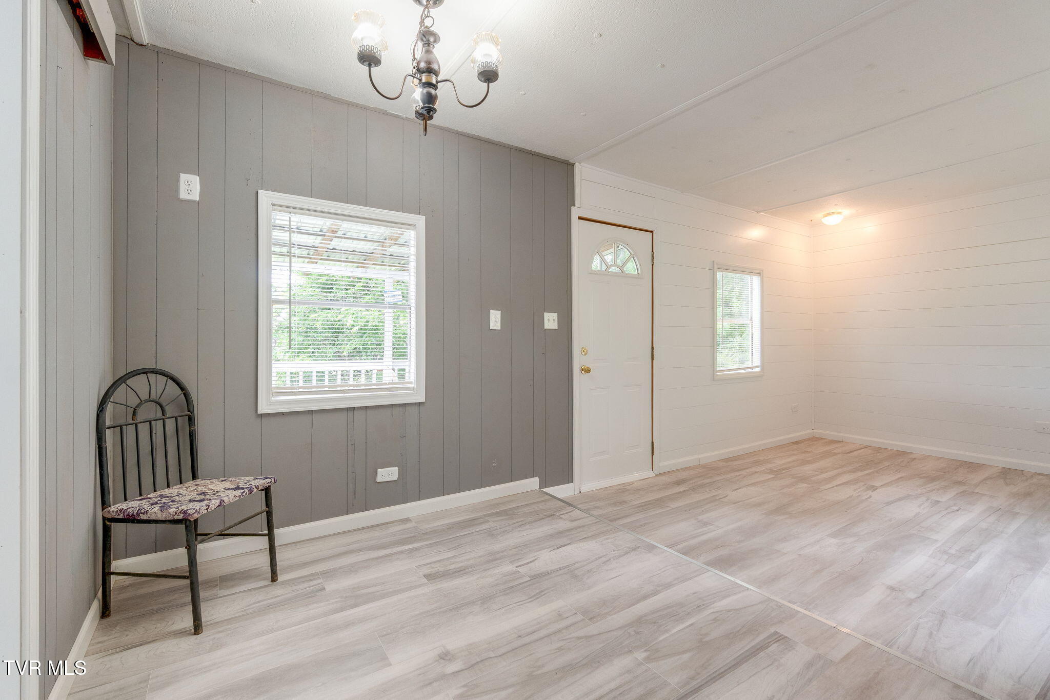 131 Russell Hill Road Elizabethton, TN 37643 - Photo 14 of 30 014