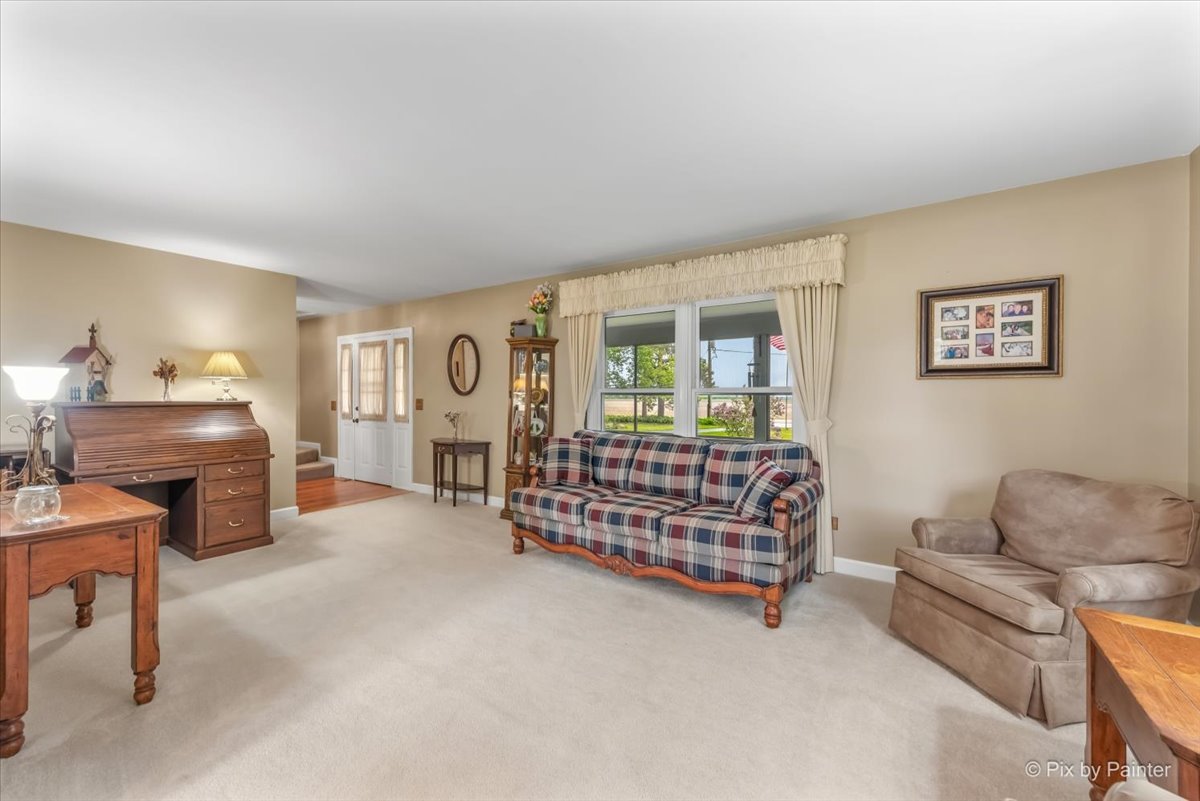 418 North Olbrich Road Harvard, IL 60033 - Photo 7 of 41