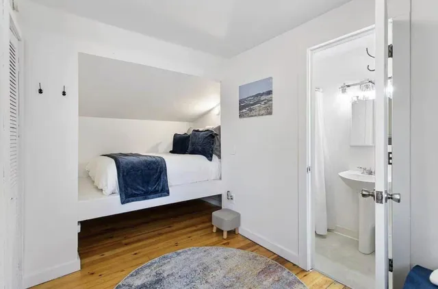 $1,100,000 | 300 Ferry Street, Douglas, MI 49406