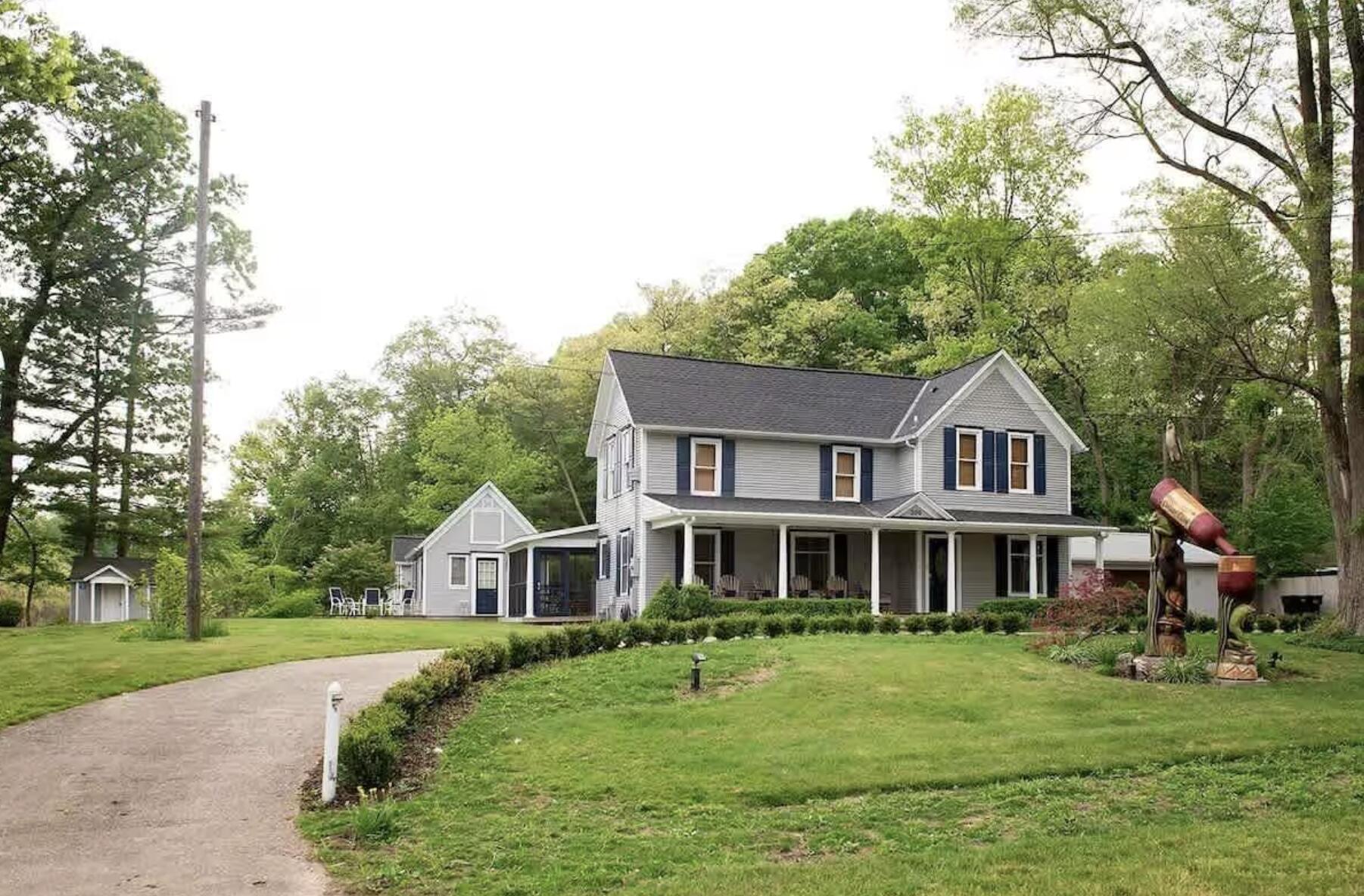 300 Ferry Street Douglas, MI 49406 - Photo 4 of 34 300 Ferry 4 Exterior