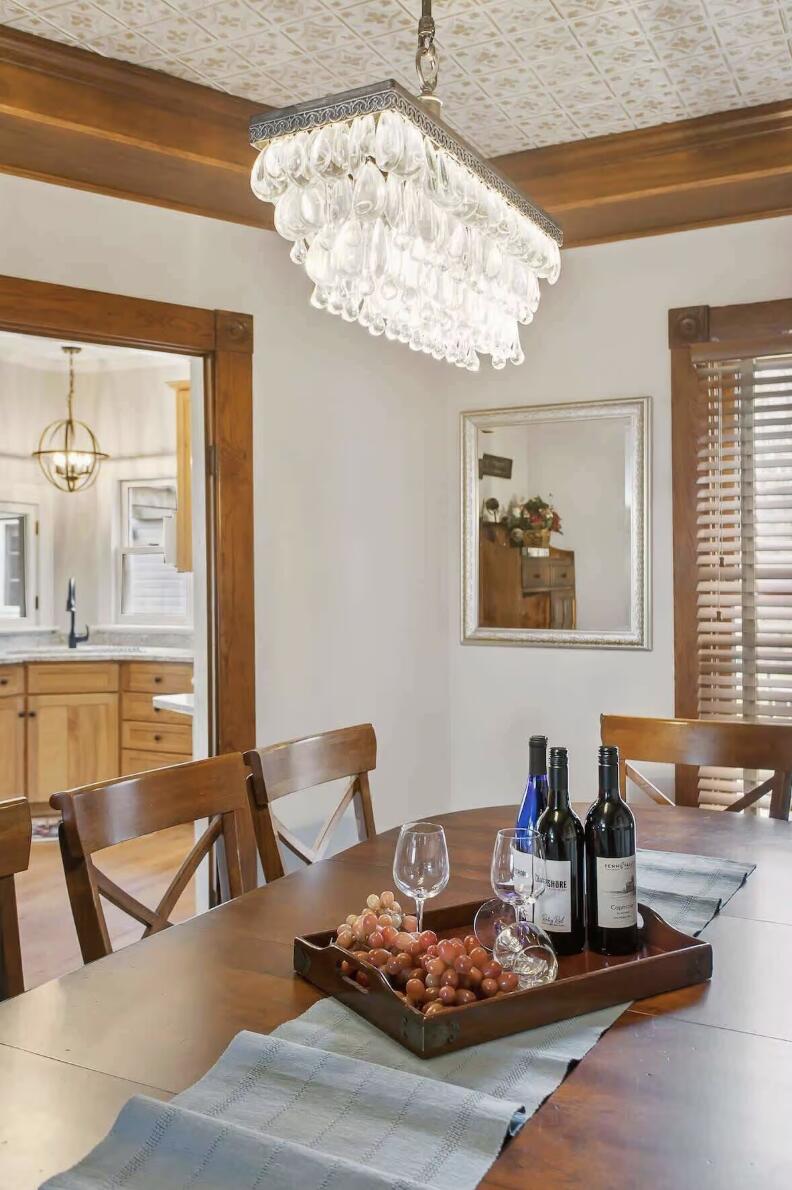 300 Ferry Street Douglas, MI 49406 - Photo 7 of 34 300 Ferry Dining Room