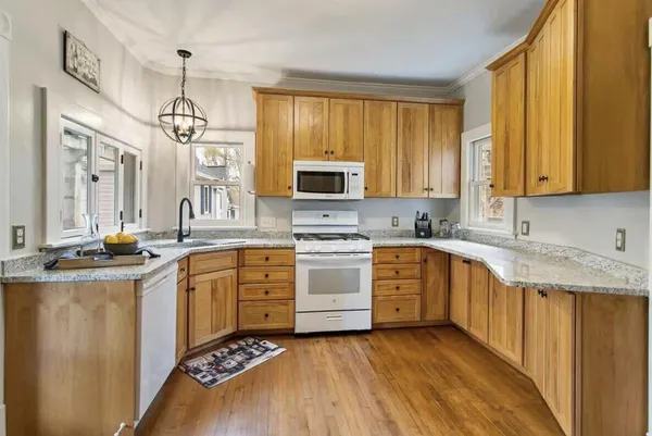 $1,100,000 | 300 Ferry Street, Douglas, MI 49406