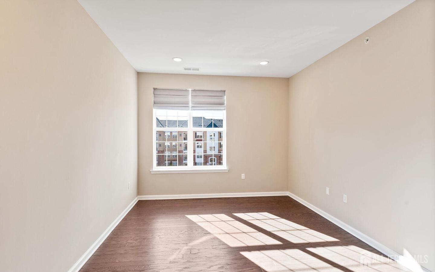 944 Halifax Place Hamilton, NJ 08619 - Photo 12 of 25