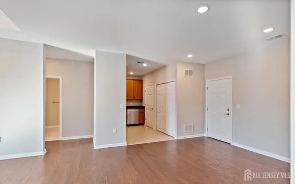 $2,450 | 944 Halifax Place, Hamilton, NJ 08619