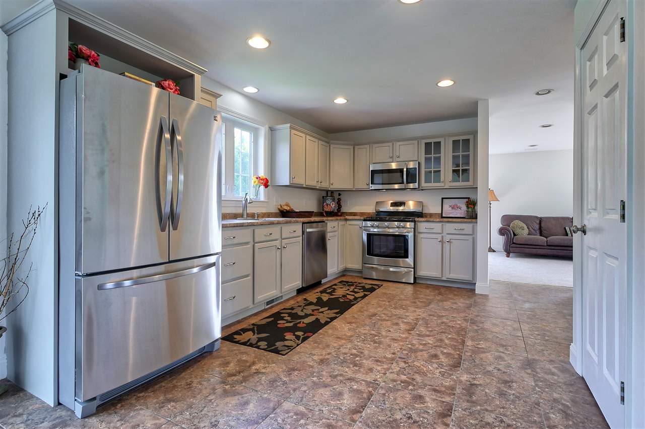3 Gilson Road Nashua, NH 03062 - Photo 12 of 40 Gallery Image 12
