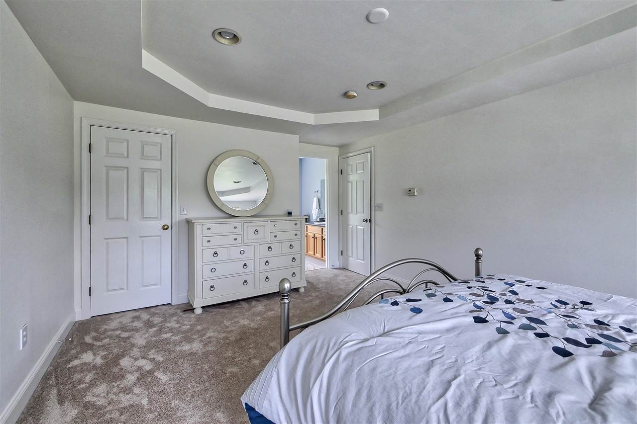 3 Gilson Road Nashua, NH 03062 - Photo 21 of 40 Gallery Image 21