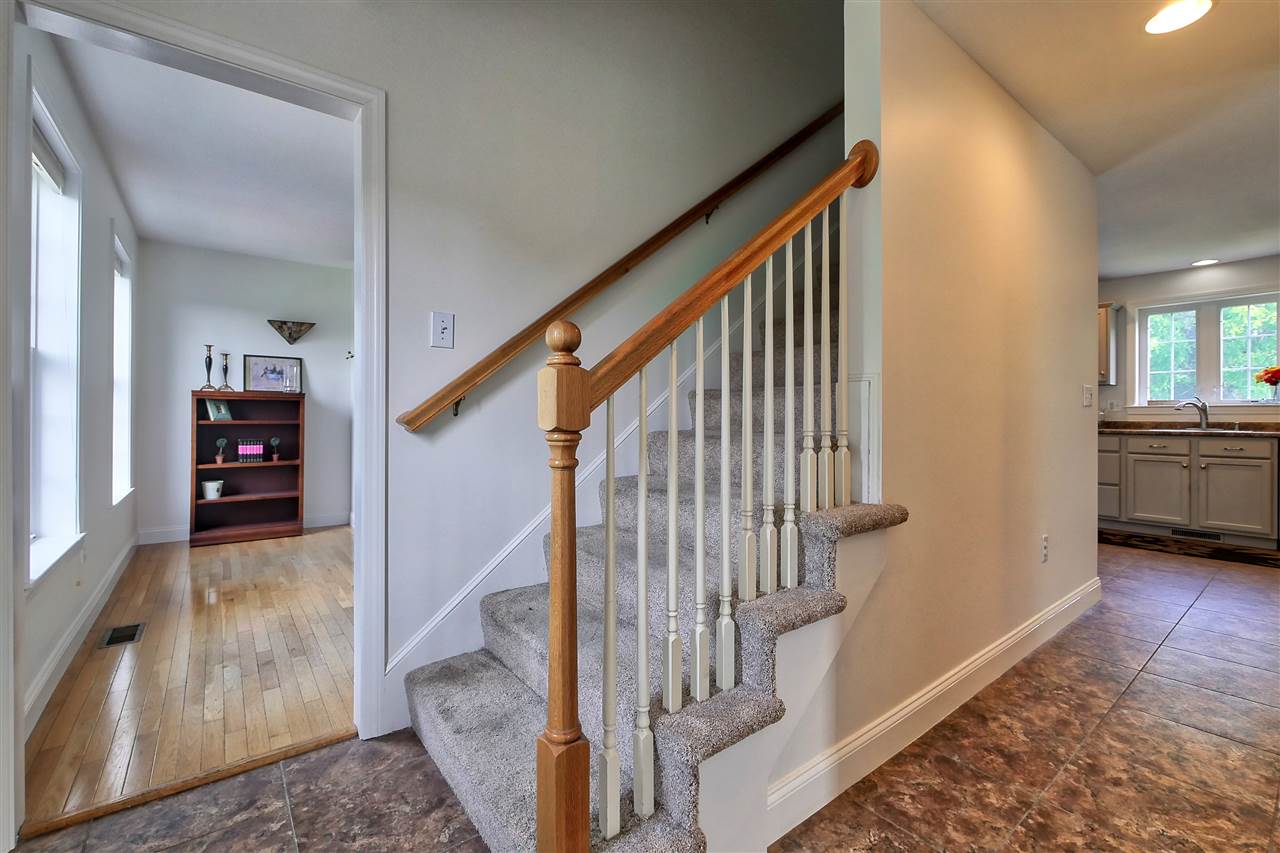 3 Gilson Road Nashua, NH 03062 - Photo 6 of 40 Gallery Image 6