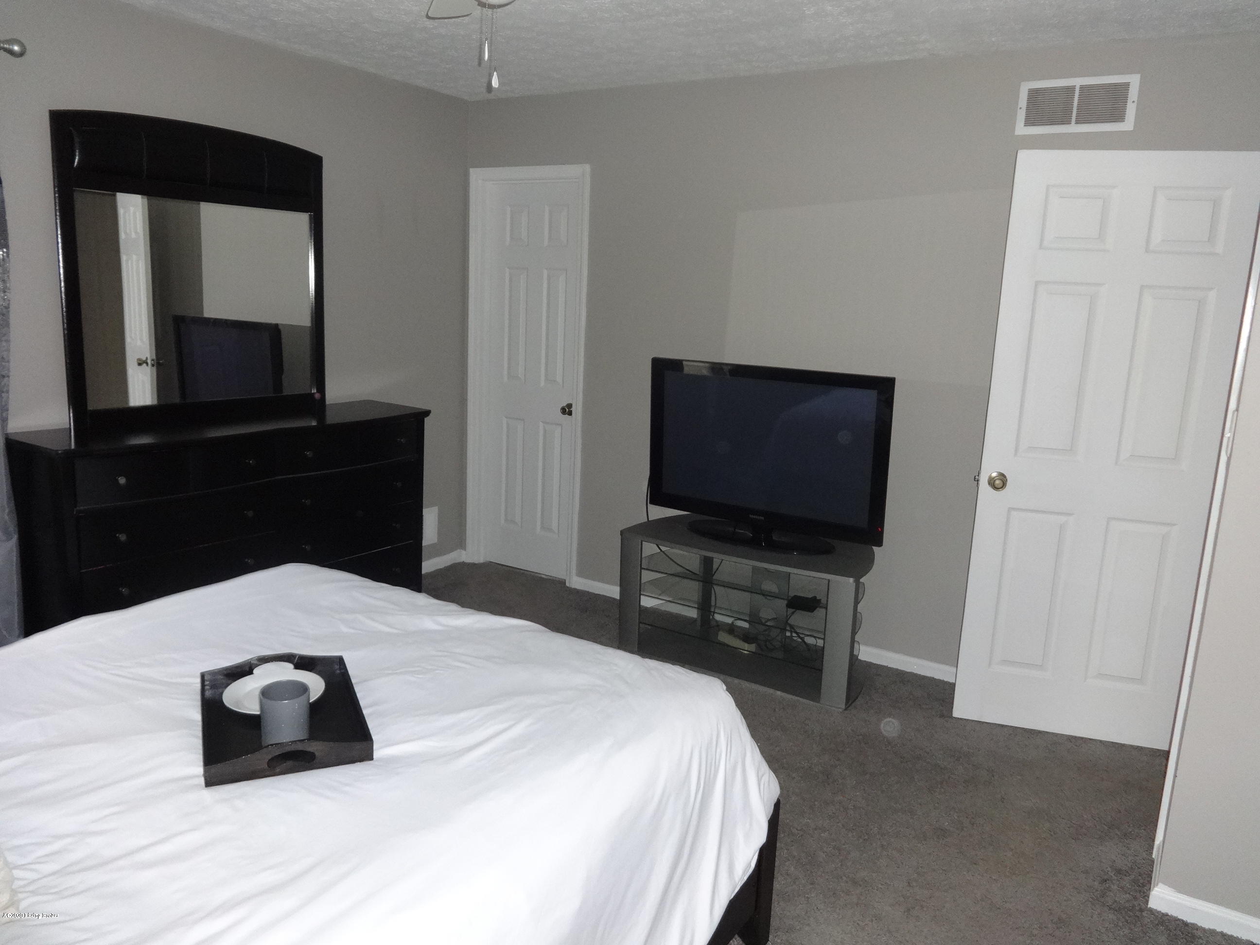 7904 Rochelle Road Louisville, KY 40228 - Photo 66 of 86 DSC01078