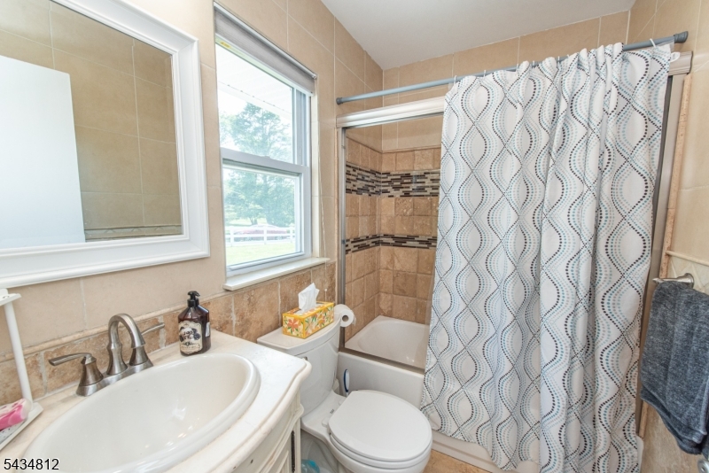 11 Hunters Lane Sparta, NJ 07871 - Photo 14 of 23