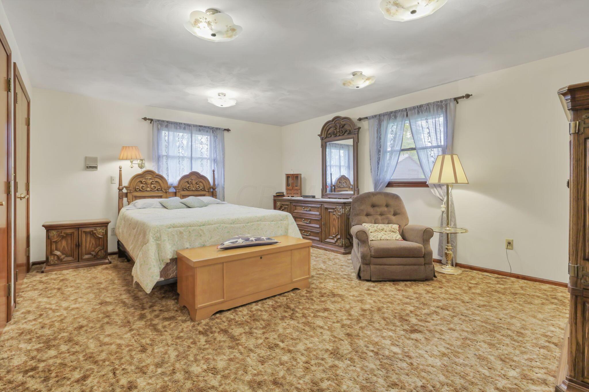 118 Holder Road Baltimore, OH 43105 - Photo 16 of 30 MASTER BR