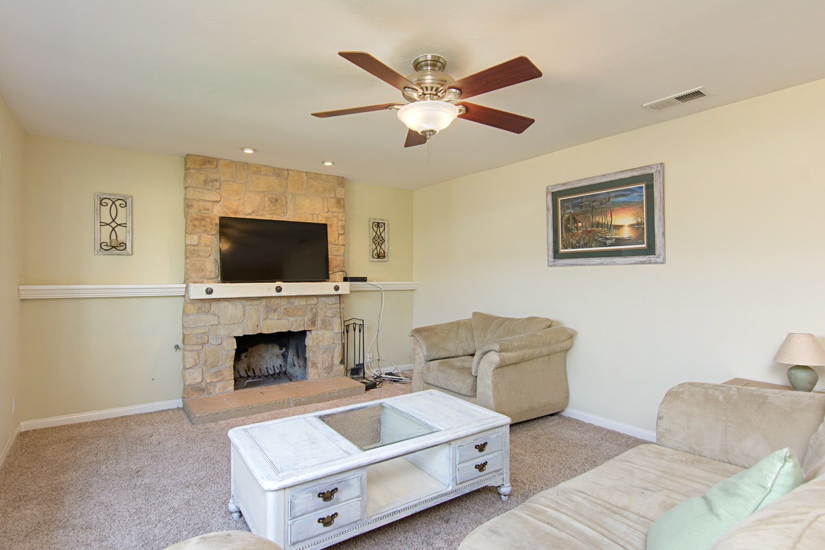 1525 Fulton Road San Marcos, CA 92069 - Photo 4 of 25 Gallery Image 4