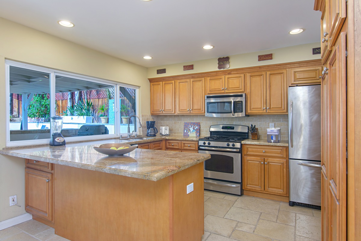 1525 Fulton Road San Marcos, CA 92069 - Photo 10 of 25 Gallery Image 10