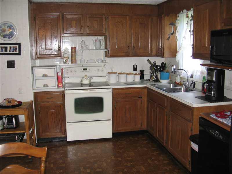 2616 Mercer West Middlesex Road West Middlesex, PA 16159 - Photo 5 of 9 Kitchen.