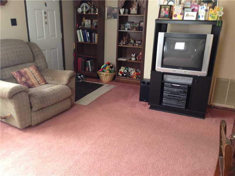 2616 Mercer West Middlesex Road West Middlesex, PA 16159 - Photo 7 of 9 Living Room.