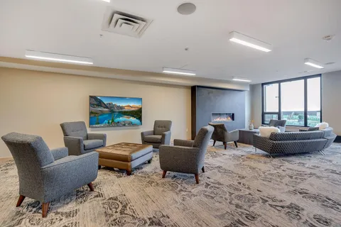 $595,000 | 1240 South 2nd Street, Unit 716, Minneapolis, MN 55415