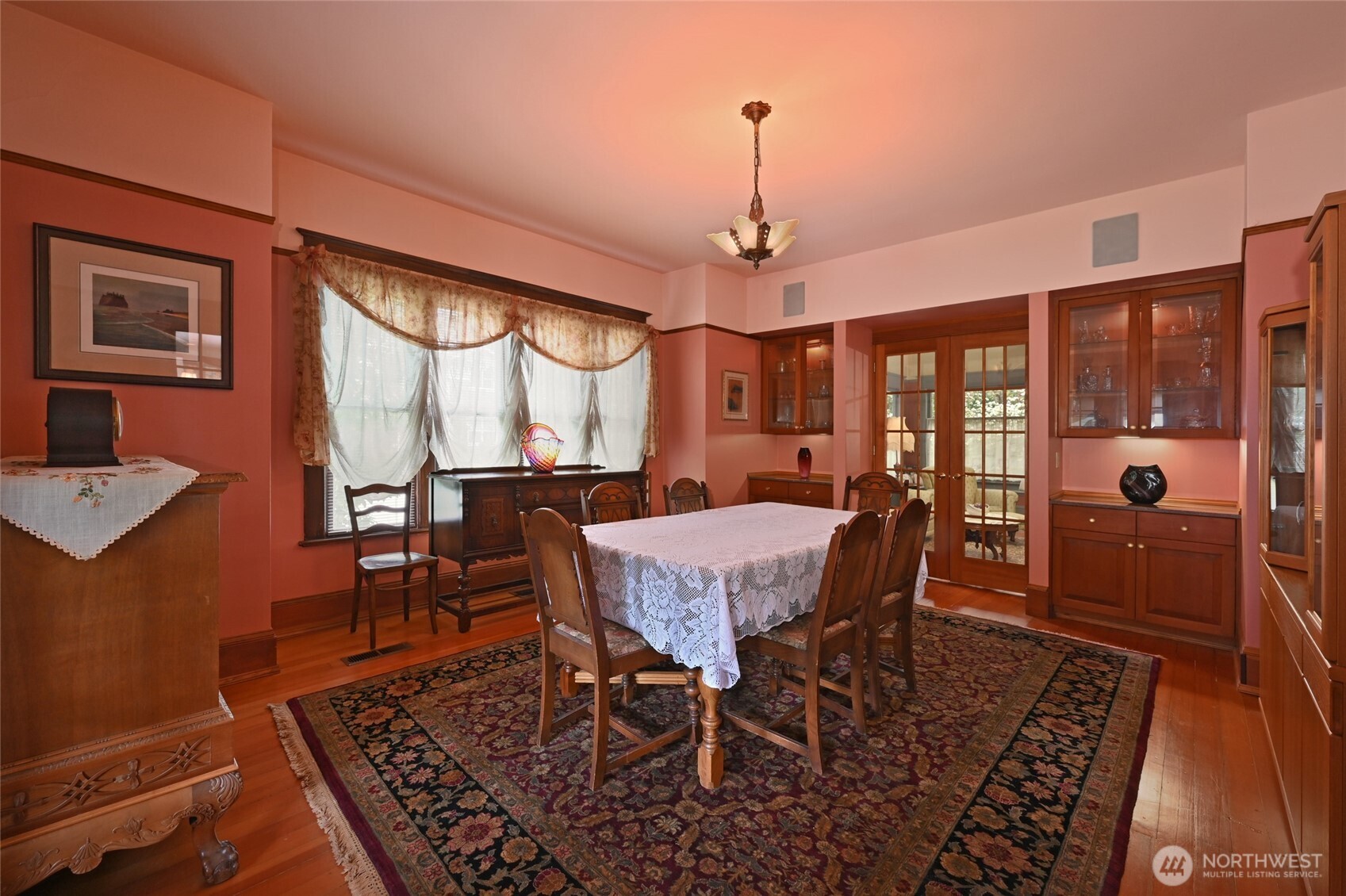 10425 East Riverside Drive Bothell, WA 98011 - Photo 7 of 40