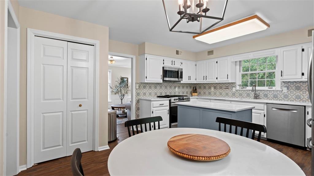 609 Twin Pine Road Pittsburgh, PA 15215 - Photo 13 of 45 Gallery Image 13