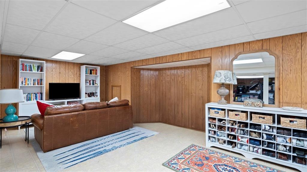 609 Twin Pine Road Pittsburgh, PA 15215 - Photo 36 of 45 Gallery Image 36