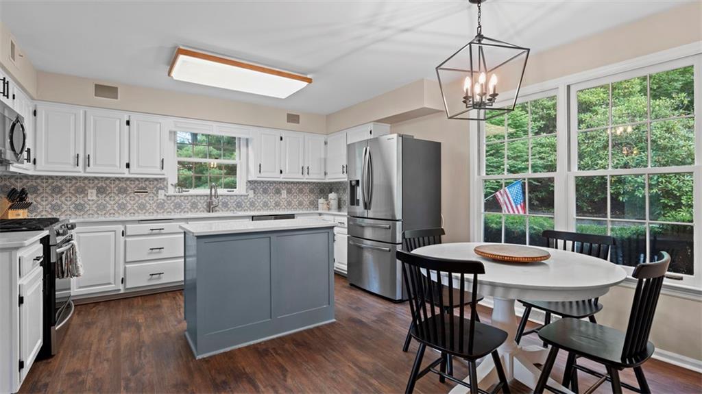 609 Twin Pine Road Pittsburgh, PA 15215 - Photo 6 of 45 Gallery Image 6