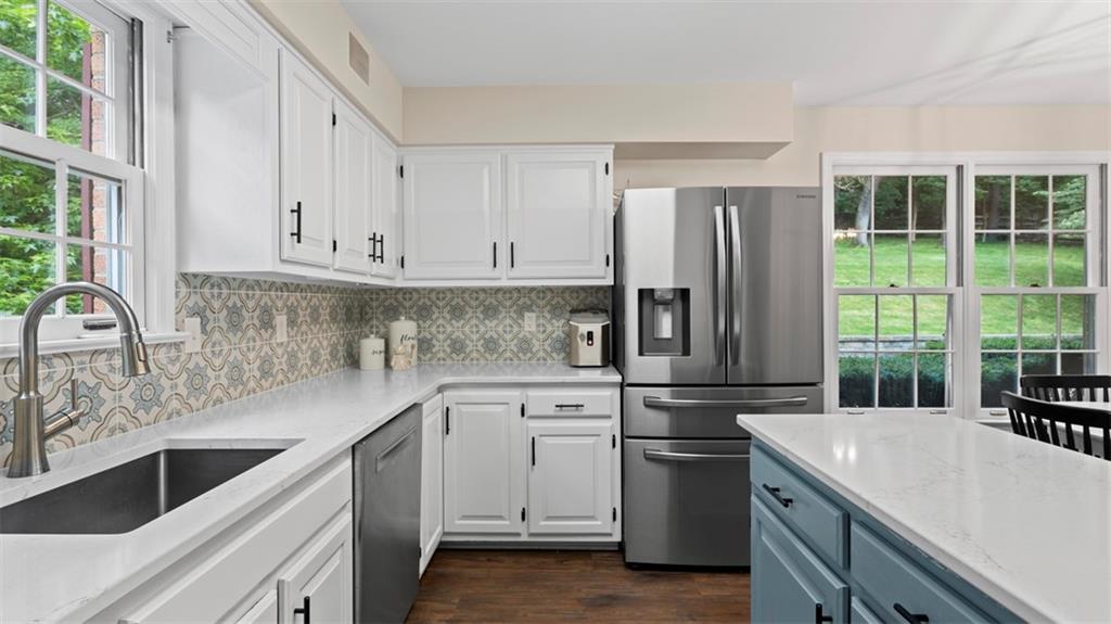 609 Twin Pine Road Pittsburgh, PA 15215 - Photo 9 of 45 Gallery Image 9