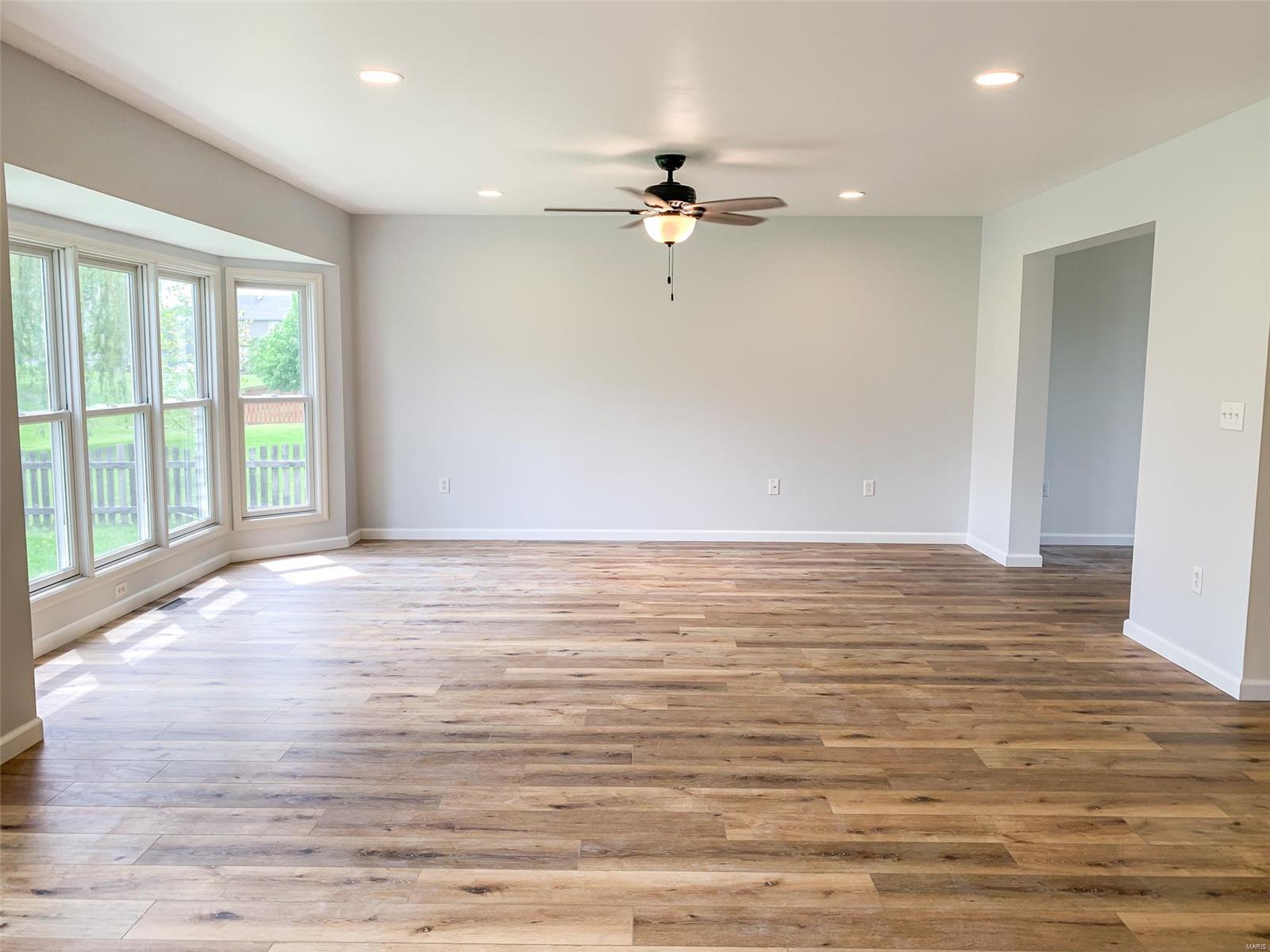 3565 Harbor Way Belleville, IL 62221 - Photo 15 of 77 Gallery Image 15