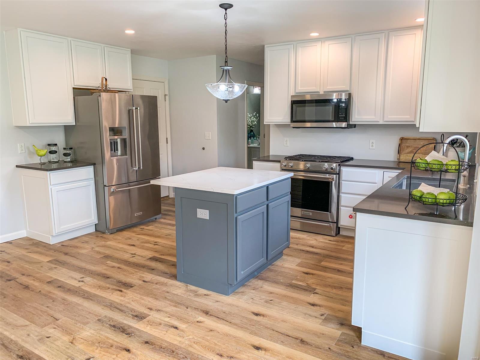 3565 Harbor Way Belleville, IL 62221 - Photo 20 of 77 Gallery Image 20