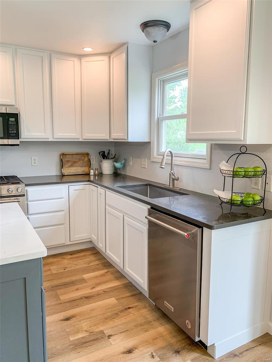 3565 Harbor Way Belleville, IL 62221 - Photo 21 of 77 Gallery Image 21