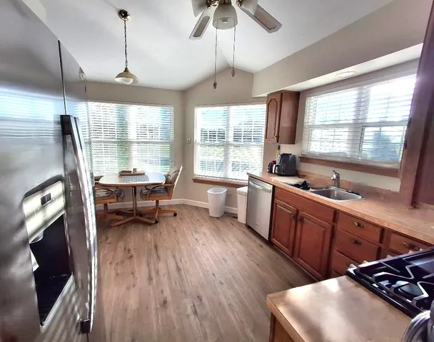 $389,000 | 1033 Interloch Court, Algonquin, IL 60102