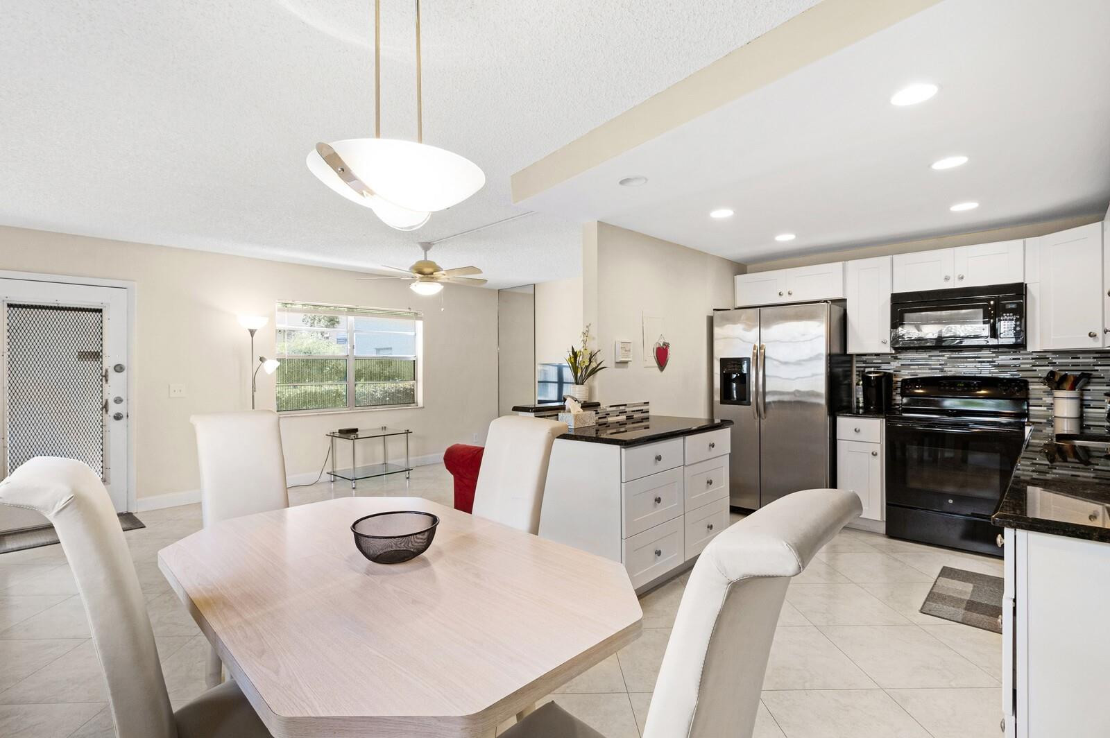 583 Normandy Lane, Unit 583 Delray Beach, FL 33484 - Photo 7 of 28 Photo 7