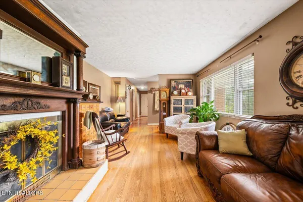 $295,000 | 1851 Seals Road, New Tazewell, TN 37825