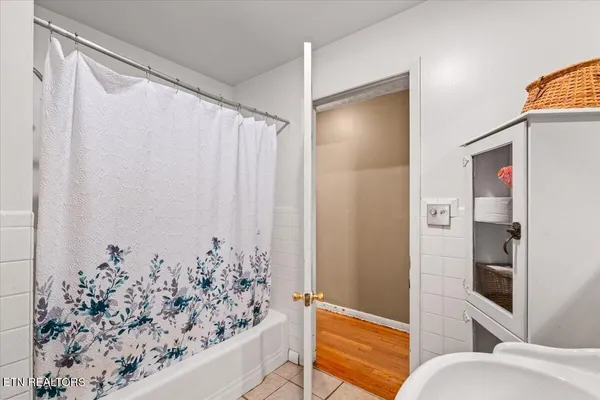 $295,000 | 1851 Seals Road, New Tazewell, TN 37825