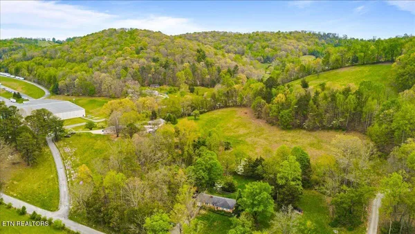 $295,000 | 1851 Seals Road, New Tazewell, TN 37825