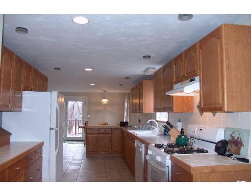 108 Wompatuck Road Hingham, MA 02043 - Photo 4 of 11 Gallery Image 4