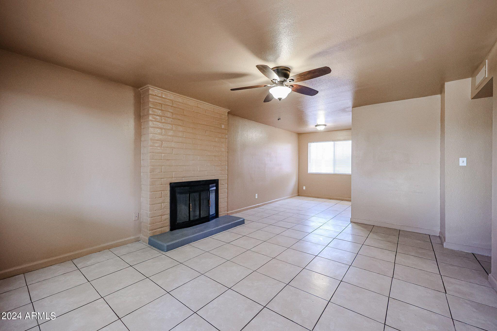 2725 South Rural Road, Unit 5 Tempe, AZ 85282 - Photo 2 of 11 U2pHVxHA