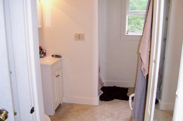 155 Main Street Warren, ME 04864 - Photo 23 of 27 Bathroom.