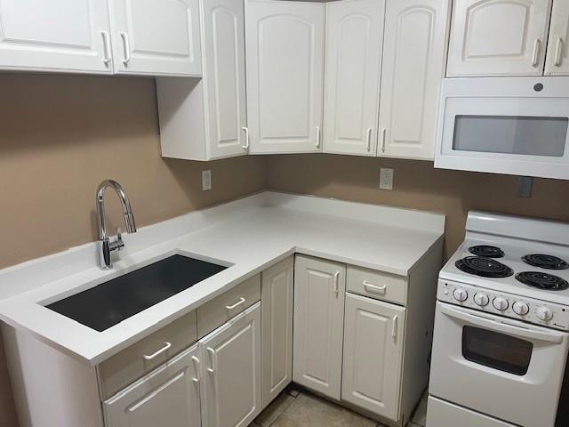 6432 B Southwest 18th Court, Unit B Pompano Beach, FL 33068 - Photo 13 of 14