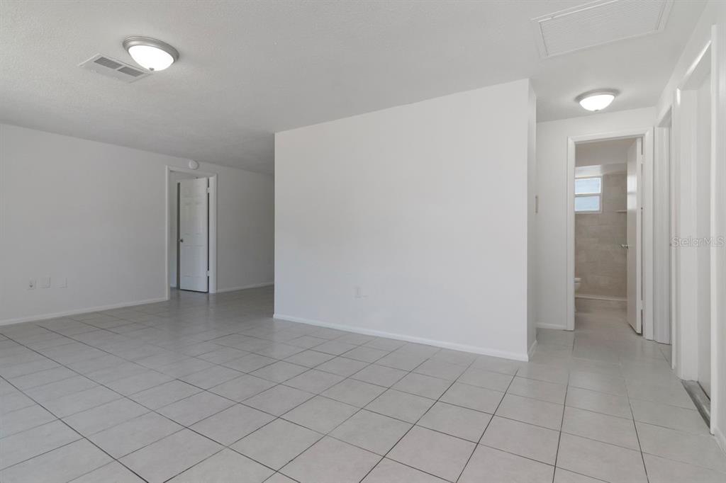 7908 Rusty Oak Drive New Port Richey, FL 34653 - Photo 4 of 38