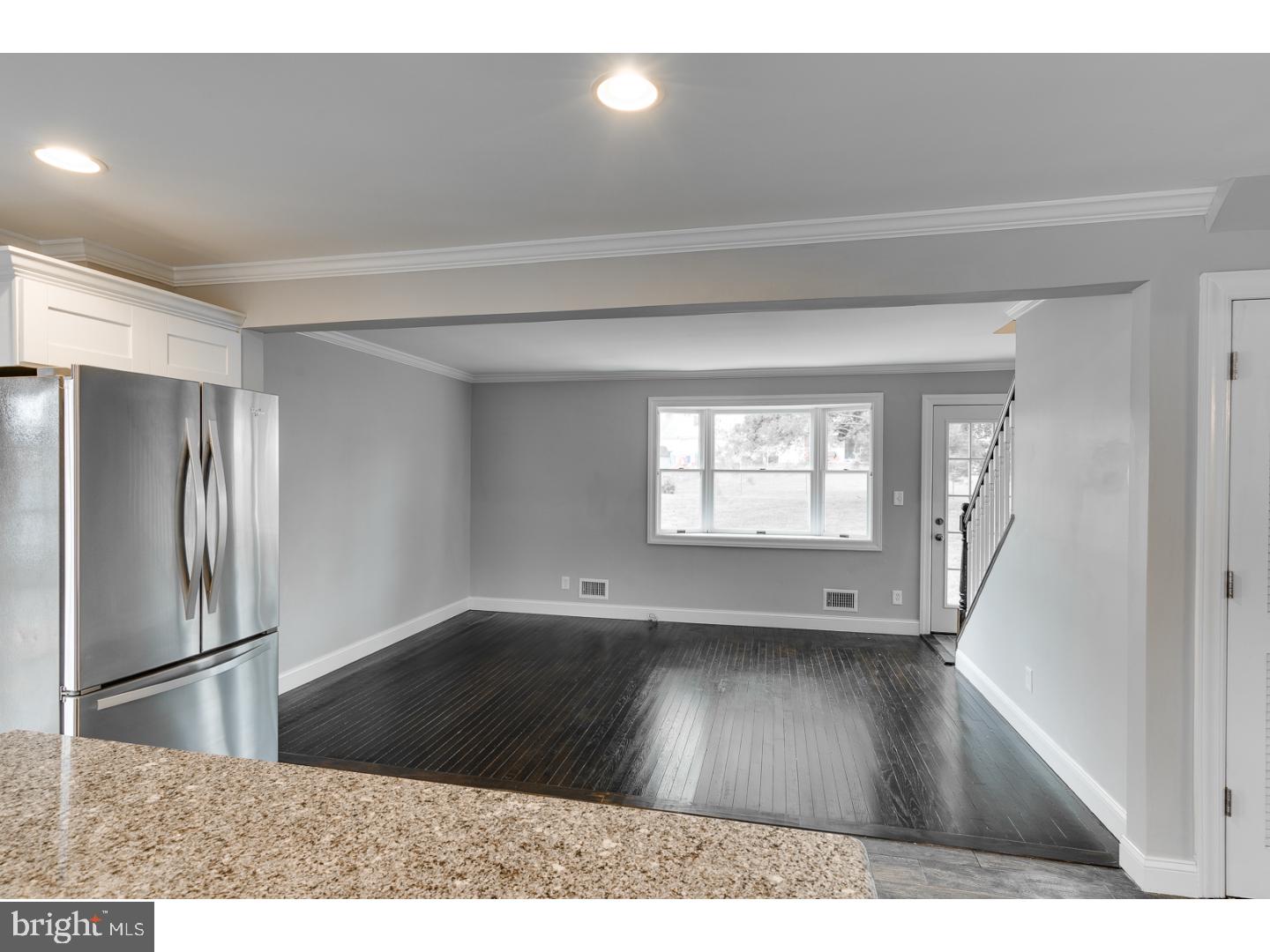 21 Endicott Road Hamilton, NJ 08690 - Photo 8 of 25